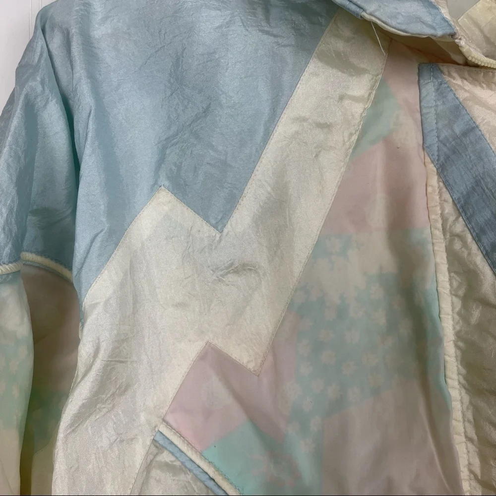 VINTAGE Pastel Quilt Print Zip Front Windbreaker Jacket - Picture 2 of 6